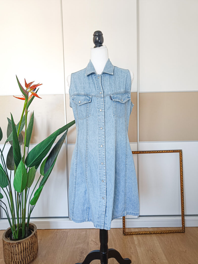 Vintage 90s denim light dress size M -L, soft grunge jean button down dress. - Image 8