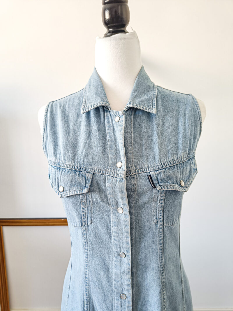 Vintage 90s denim light dress size M -L, soft grunge jean button down dress. - Image 2