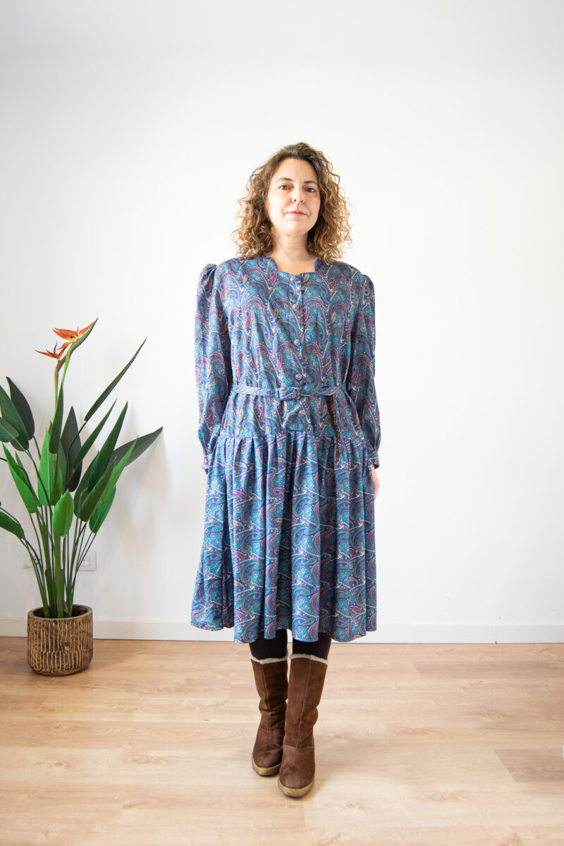 Vintage 80s paisley print puff sleeve midi dress with belt. - Image 15